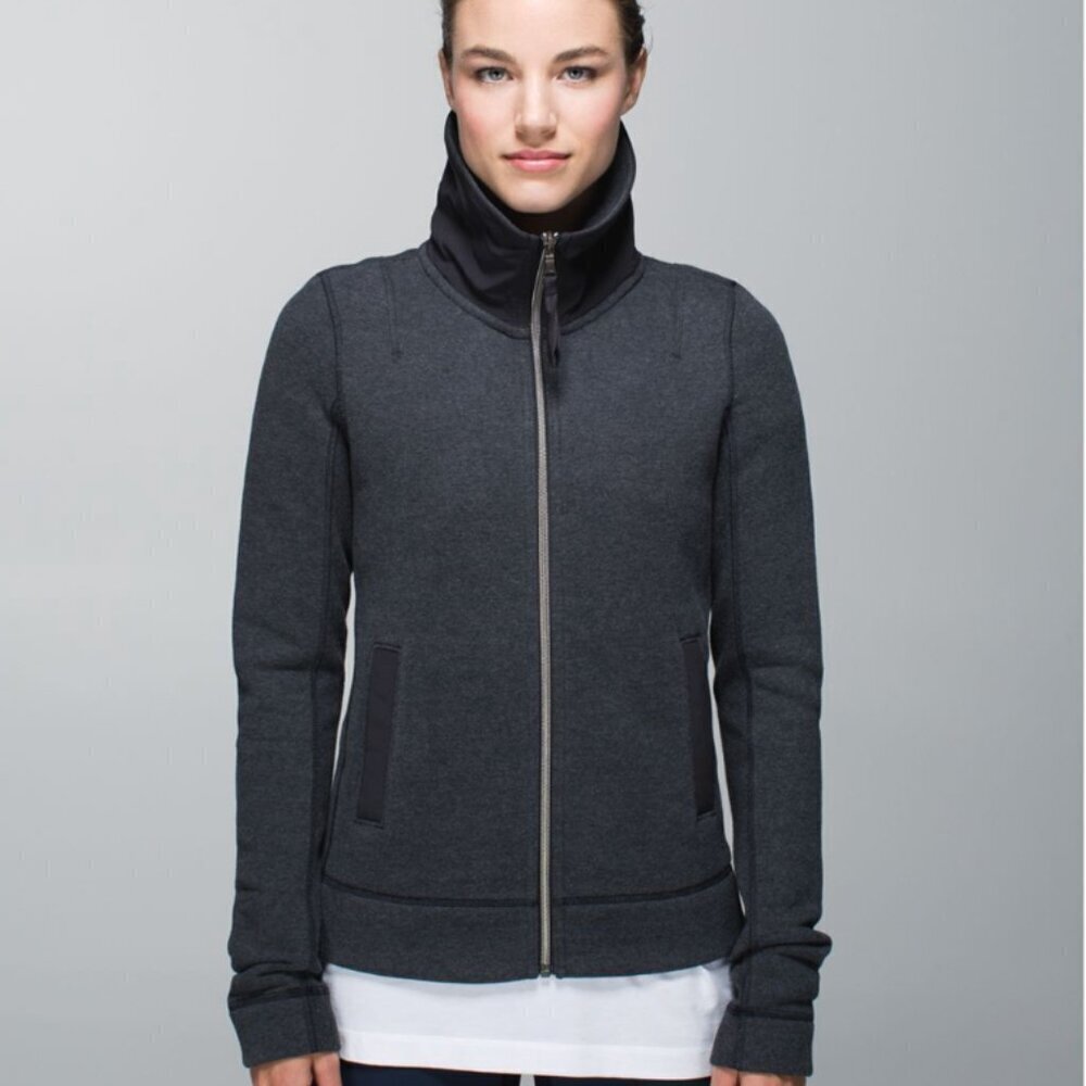 Lululemon En Route Gray Black Jacket Back Zipper Size 2